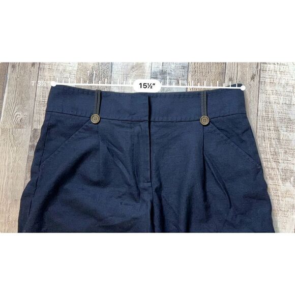 Diane Von Furstenberg Cuffed Mid Rise Pleated Navy Wool Shorts sz 4 Modern - Picture 2 of 12